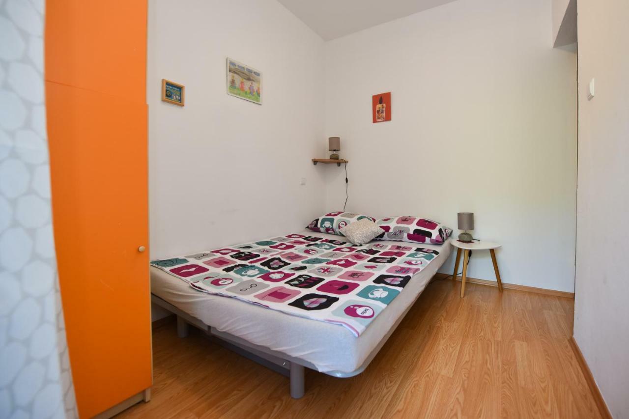 Apartments Enya Novalja Bagian luar foto