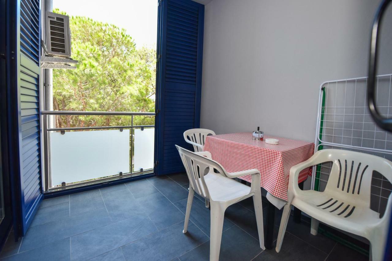 Apartments Enya Novalja Bagian luar foto